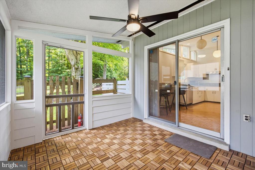 6614 MELODY LANE