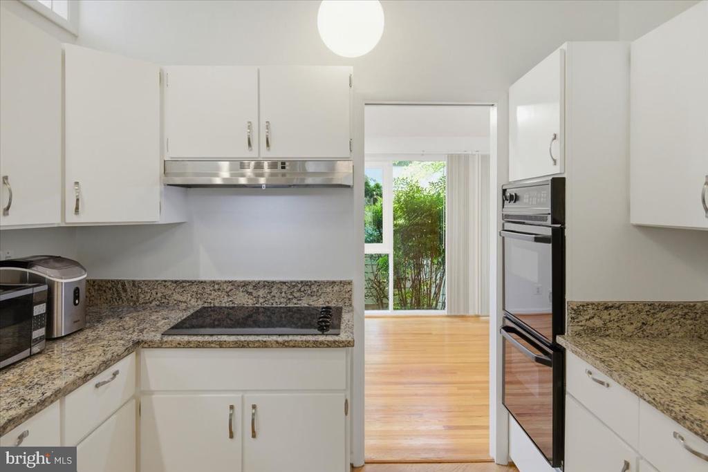 6614 MELODY LANE