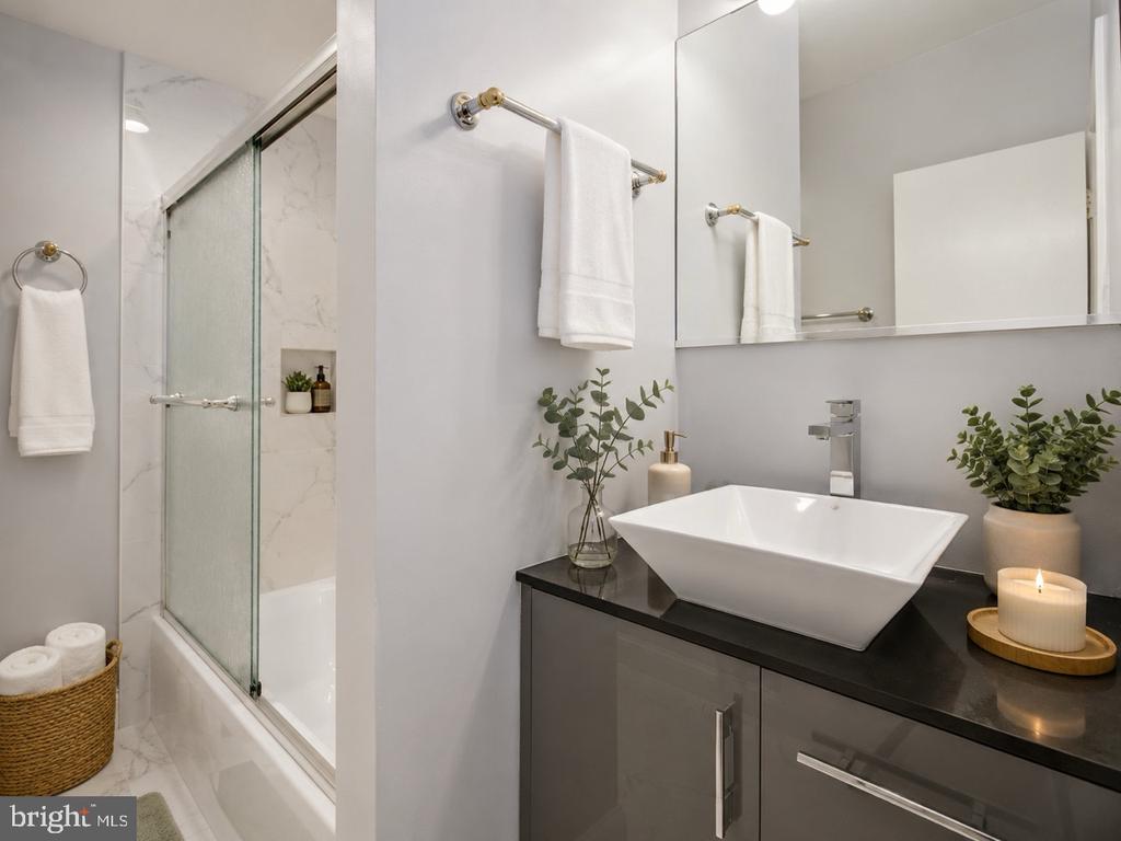 6614 MELODY LANE
