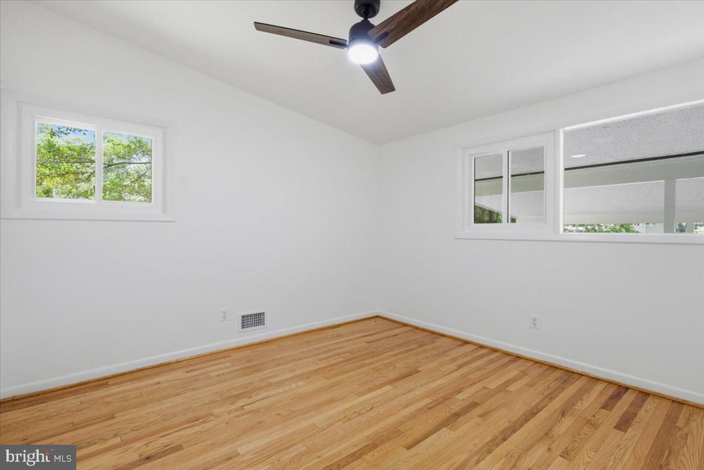 6614 MELODY LANE