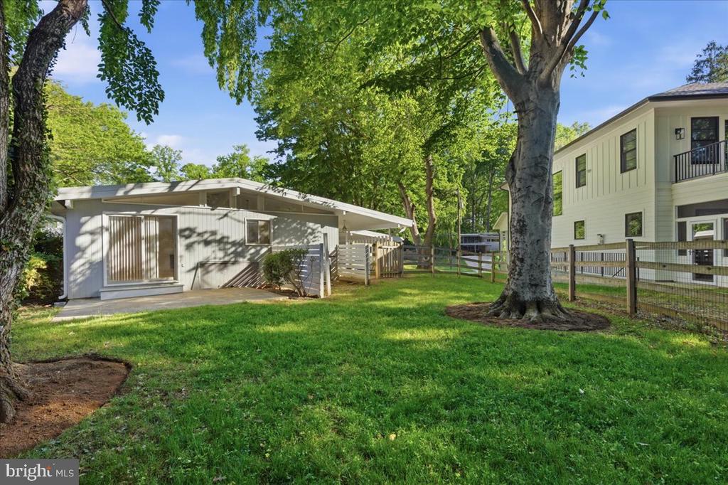 6614 MELODY LANE