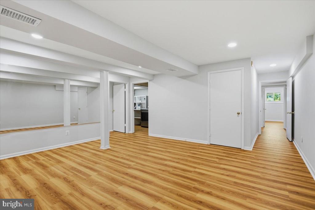 6614 MELODY LANE