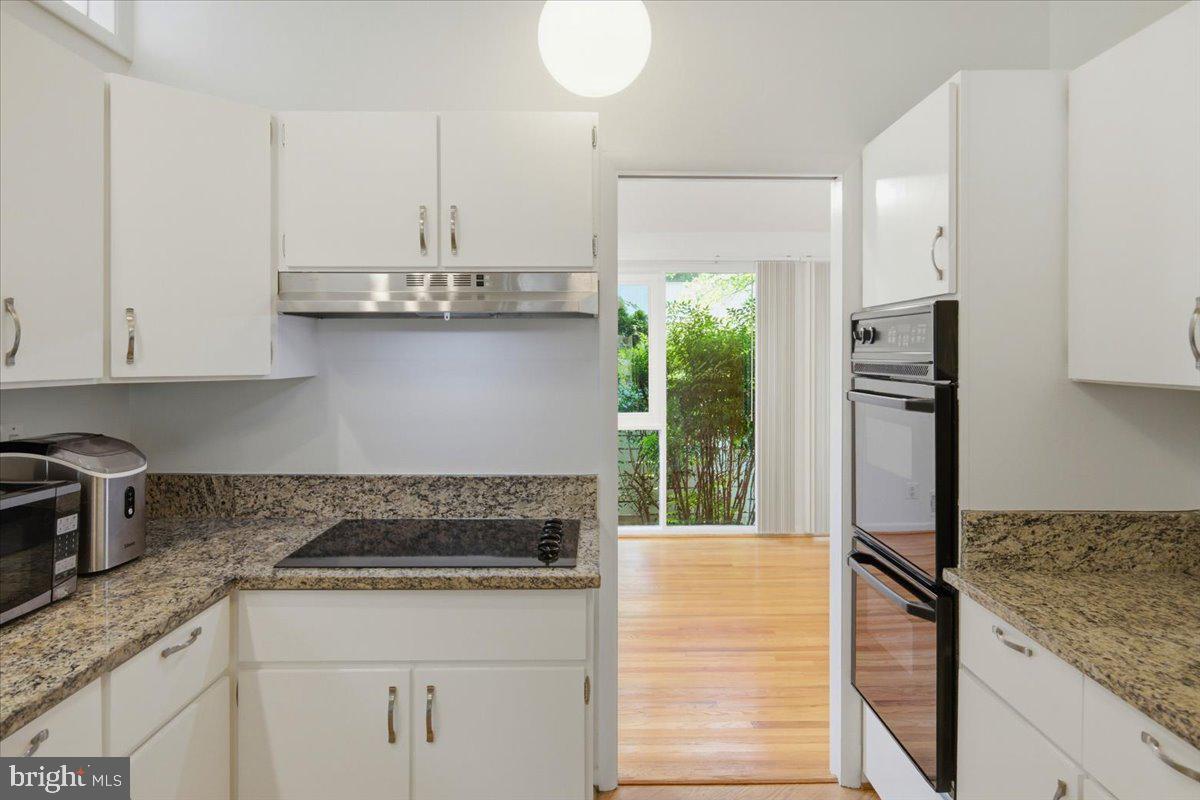6614 MELODY LANE