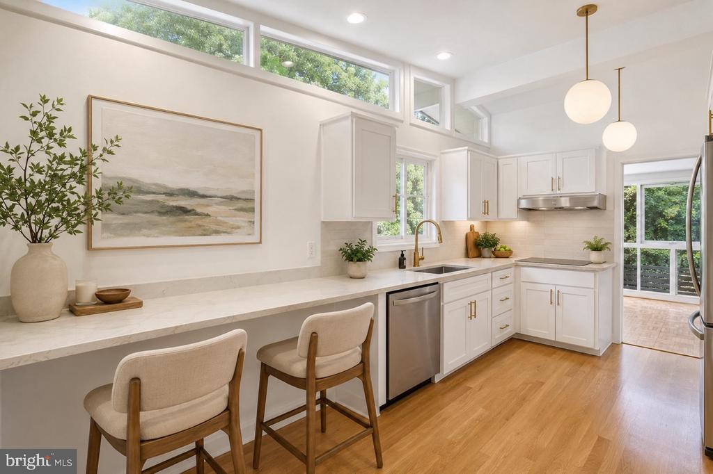 6614 MELODY LANE