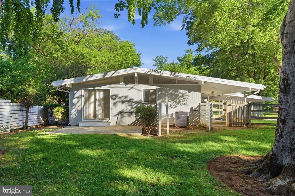 6614 MELODY LANE