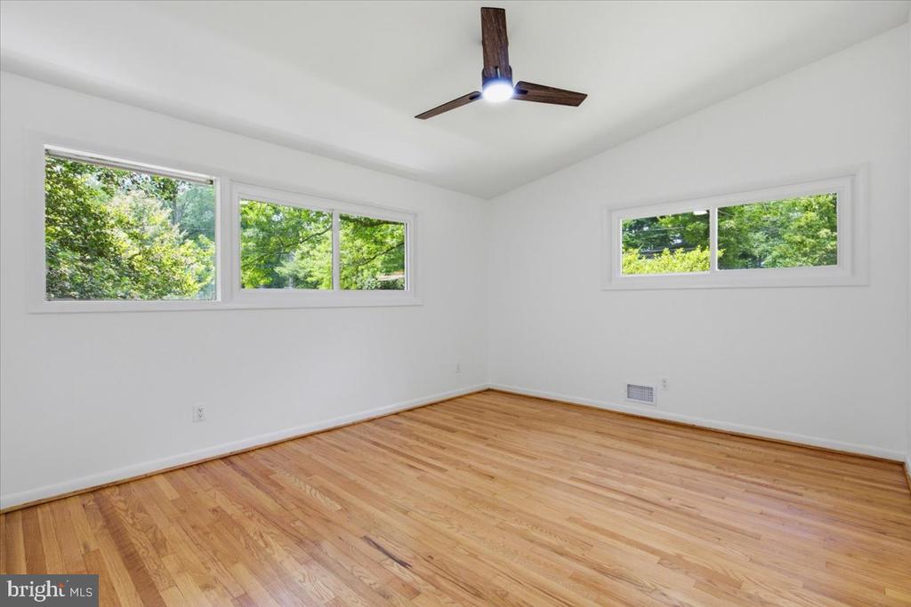 6614 MELODY LANE