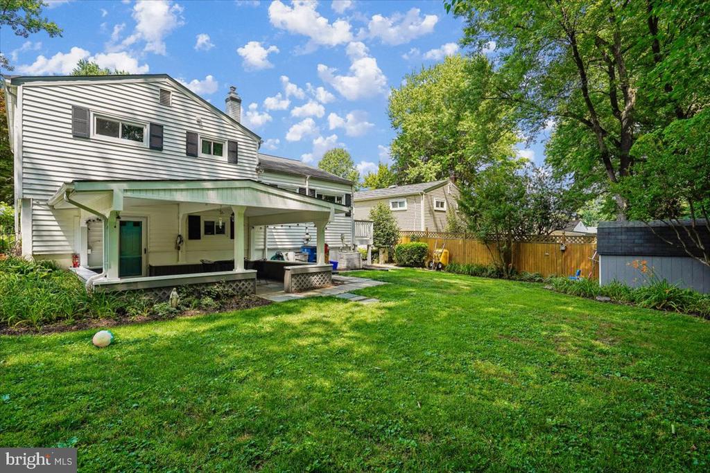 11111 LUND PLACE