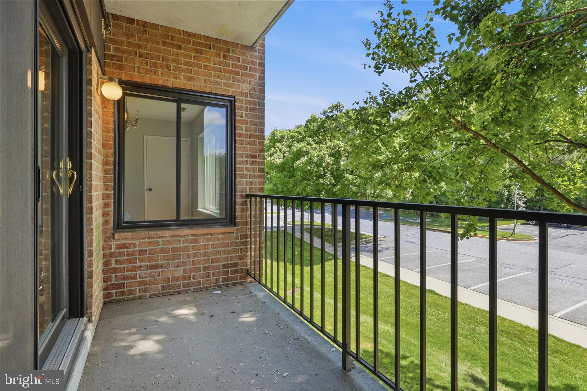 15300 PINE ORCHARD DRIVE 85-2E