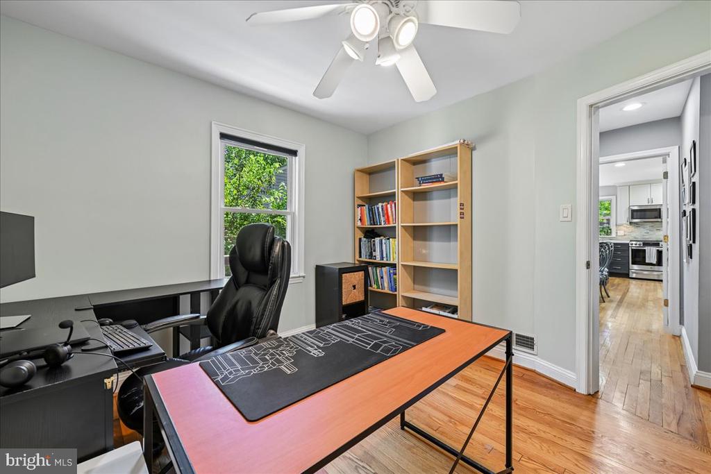 10211 BROOKMOOR DRIVE