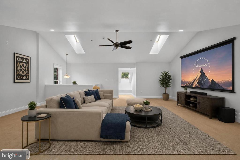 22172 FAIR GARDEN LANE