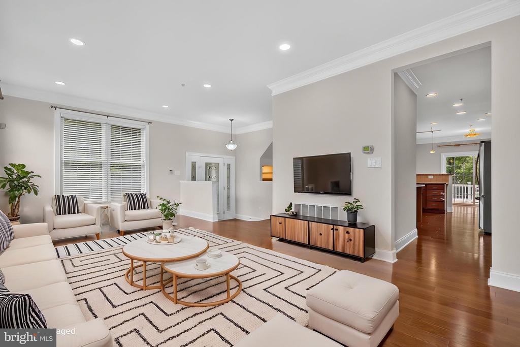 22172 FAIR GARDEN LANE
