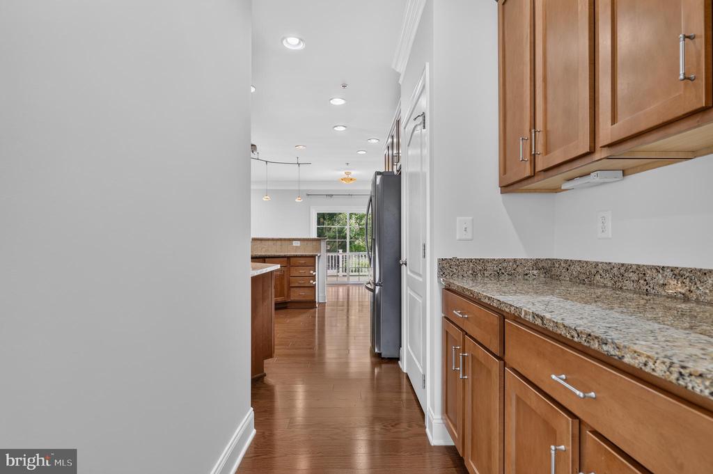 22172 FAIR GARDEN LANE
