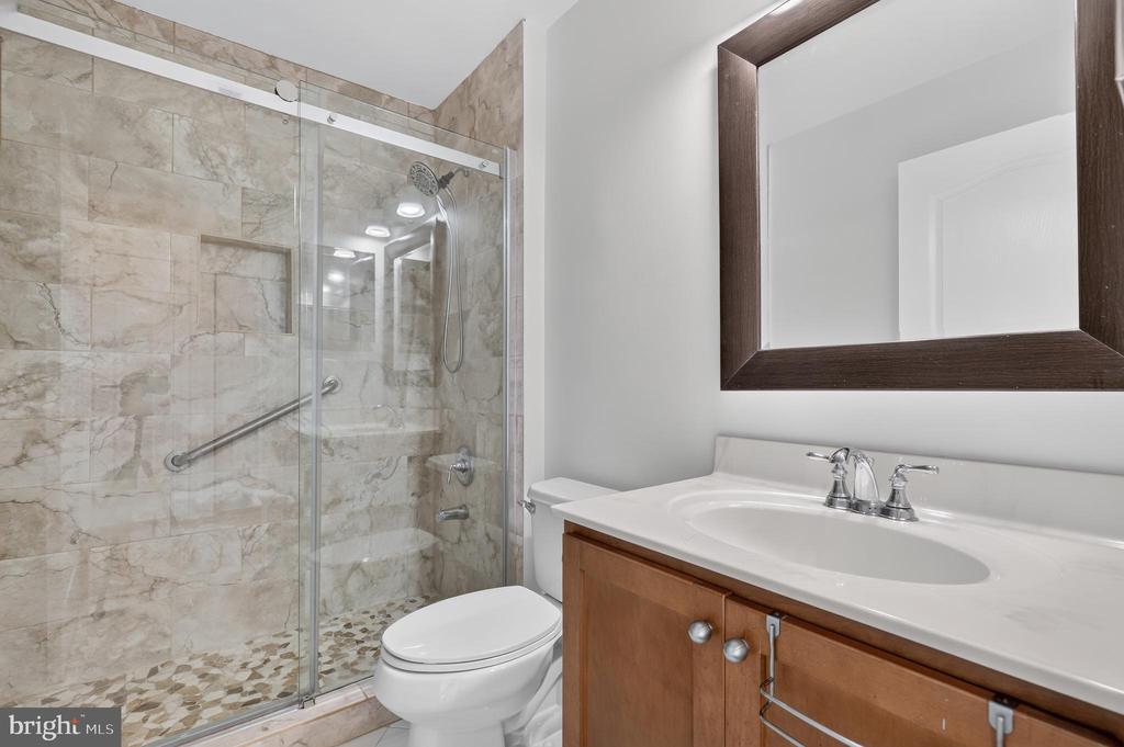 22172 FAIR GARDEN LANE