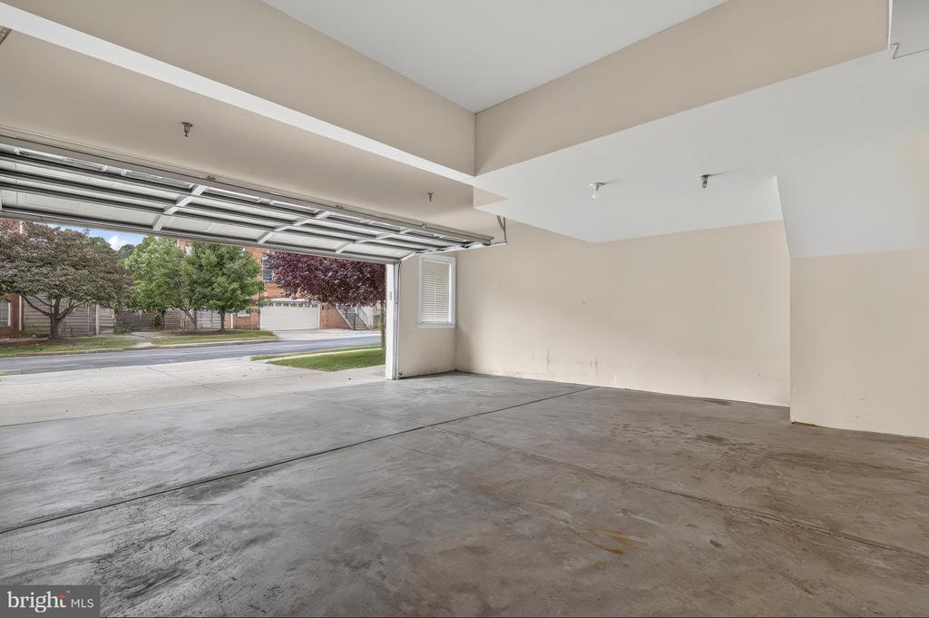 22172 FAIR GARDEN LANE