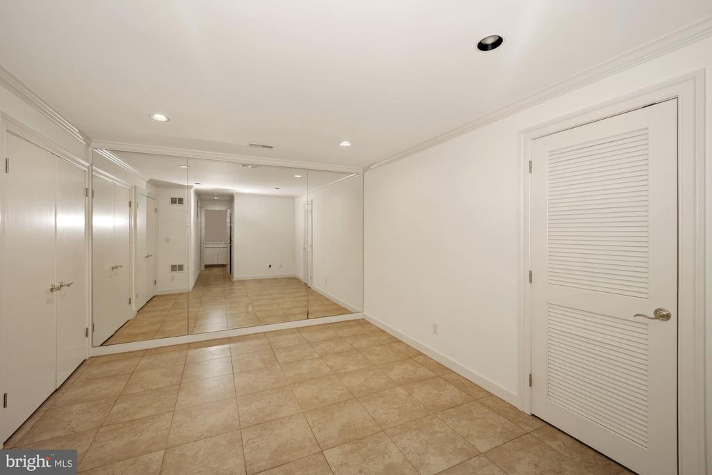 7711 BROOKVILLE ROAD