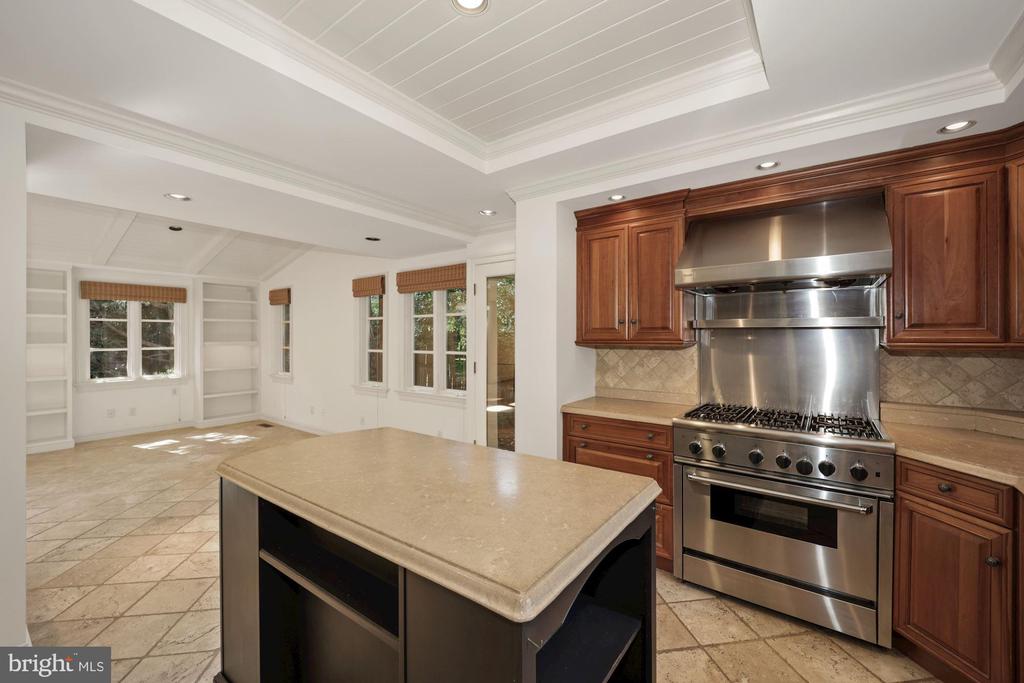 7711 BROOKVILLE ROAD