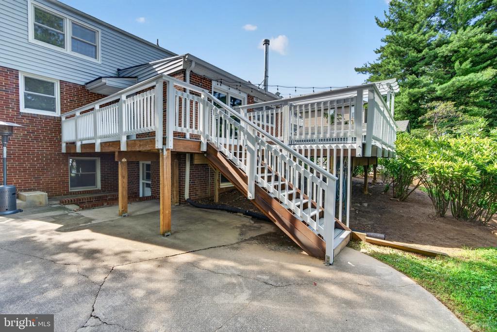 4 CEDAR AVENUE