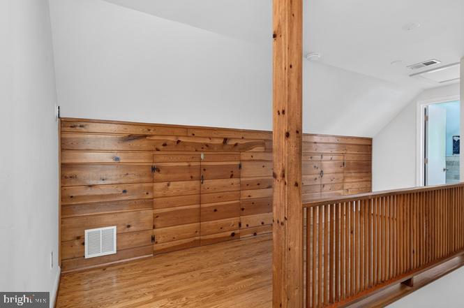 4 CEDAR AVENUE