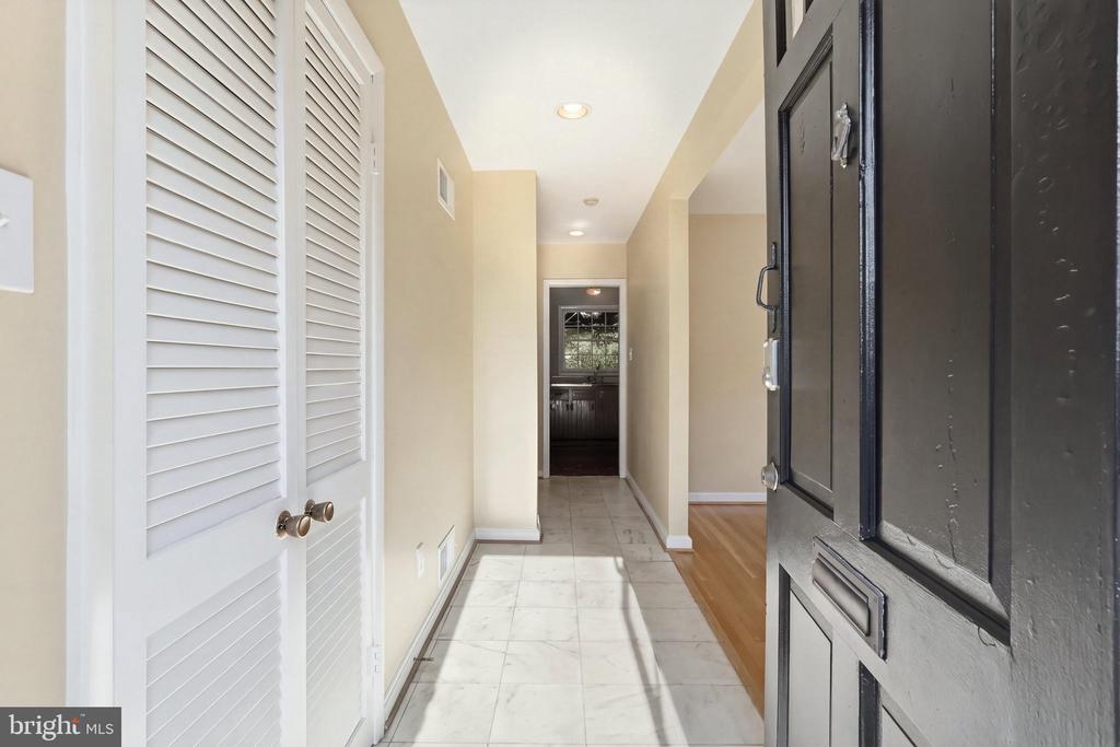 5823 OGDEN COURT