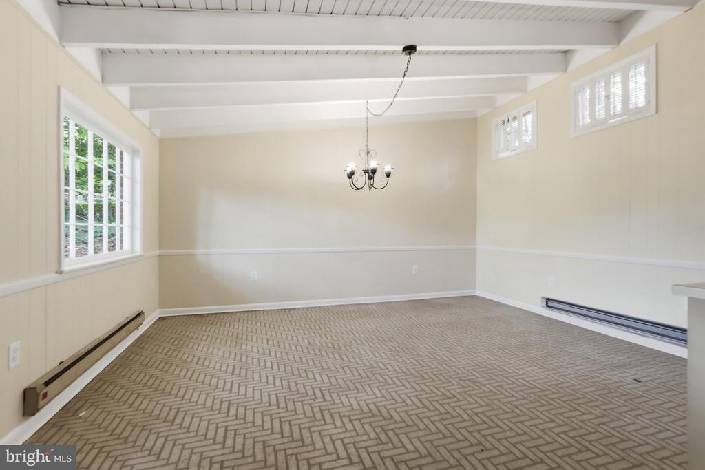 5823 OGDEN COURT