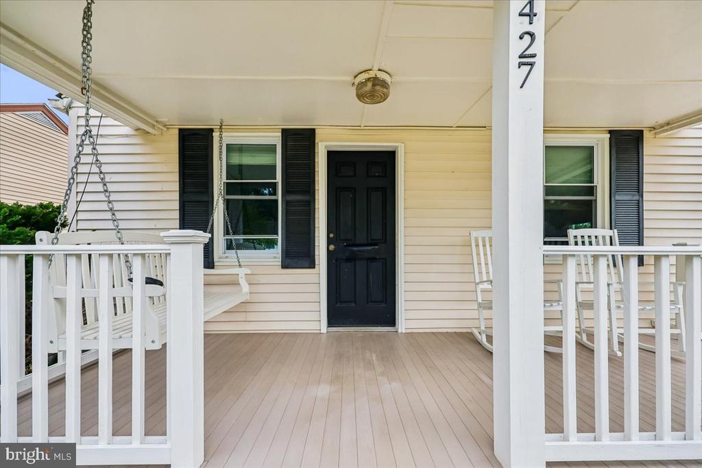 427 MCARTHUR DRIVE