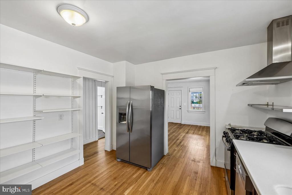 427 MCARTHUR DRIVE