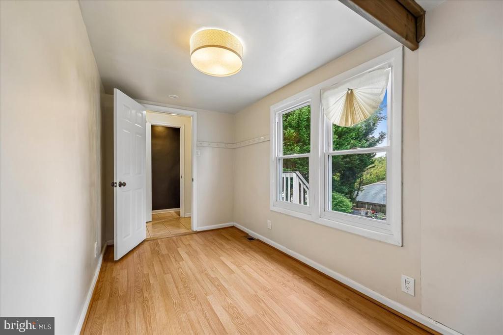 427 MCARTHUR DRIVE