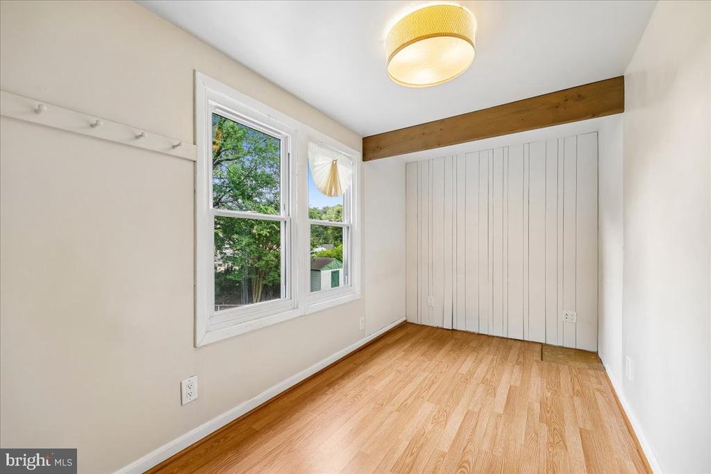 427 MCARTHUR DRIVE