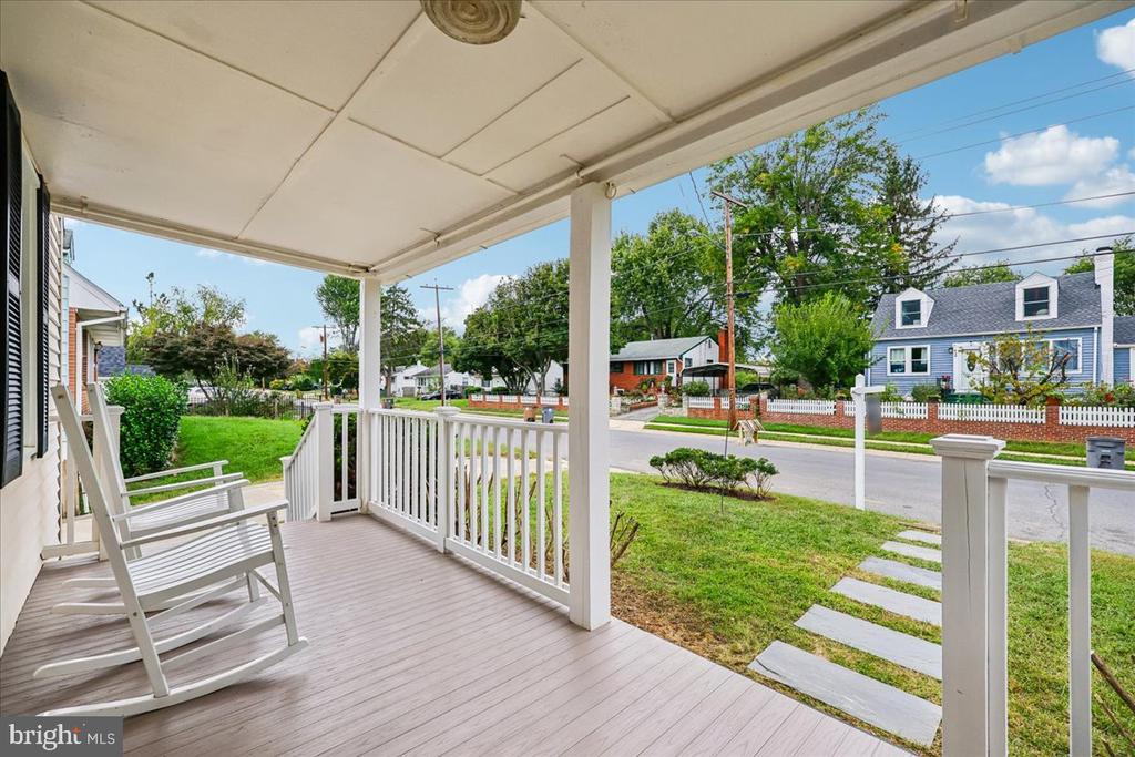 427 MCARTHUR DRIVE