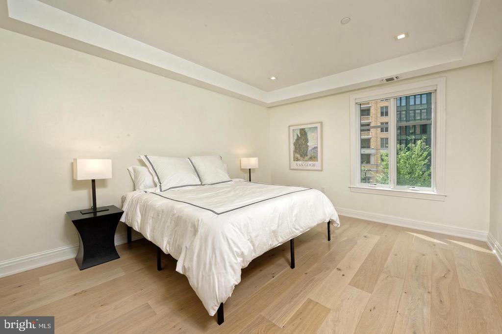 8551 CONNECTICUT AVENUE Unit: 207