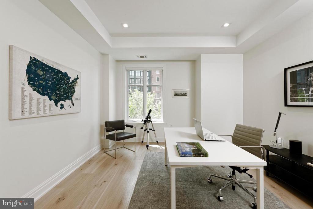 8551 CONNECTICUT AVENUE Unit: 207
