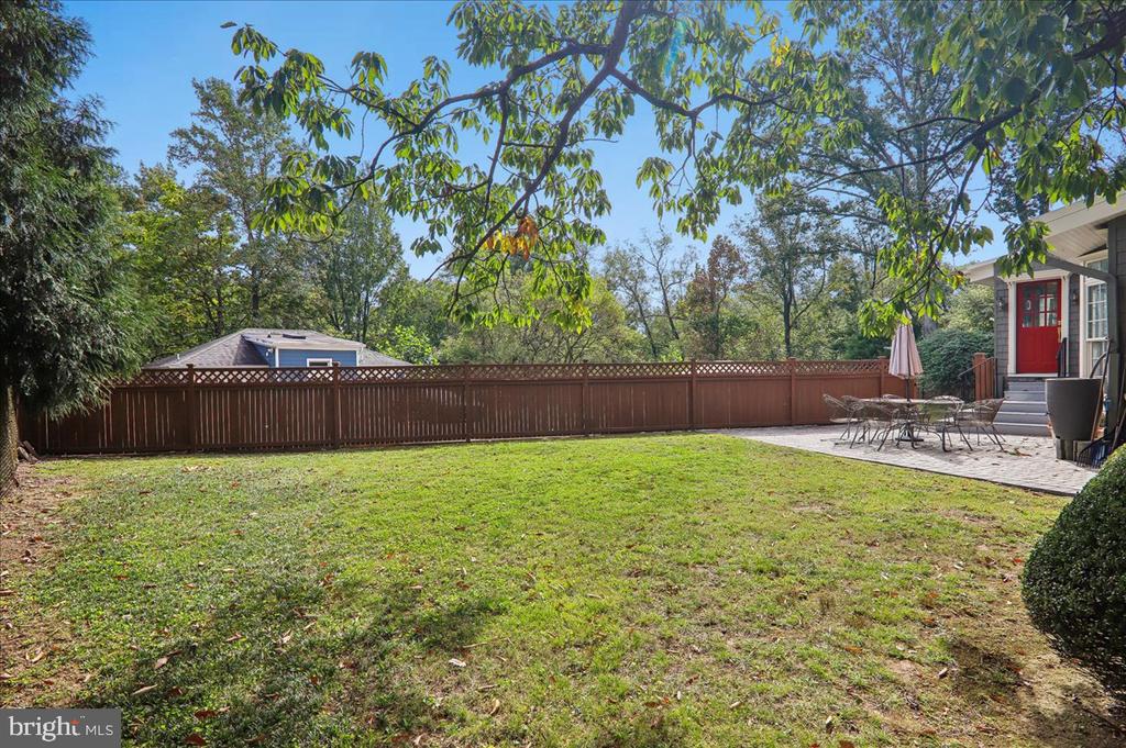 7629 CARROLL AVENUE