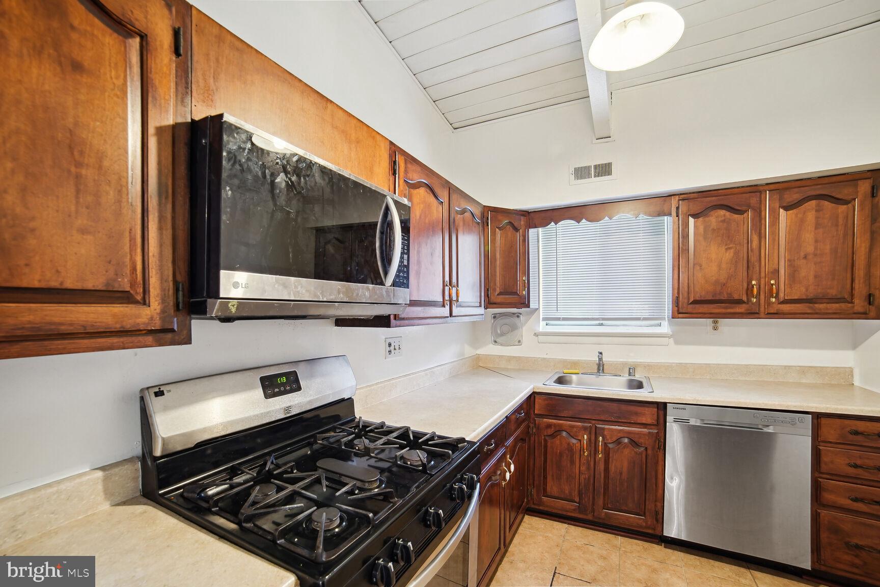 11374 CHERRY HILL ROAD 1N304