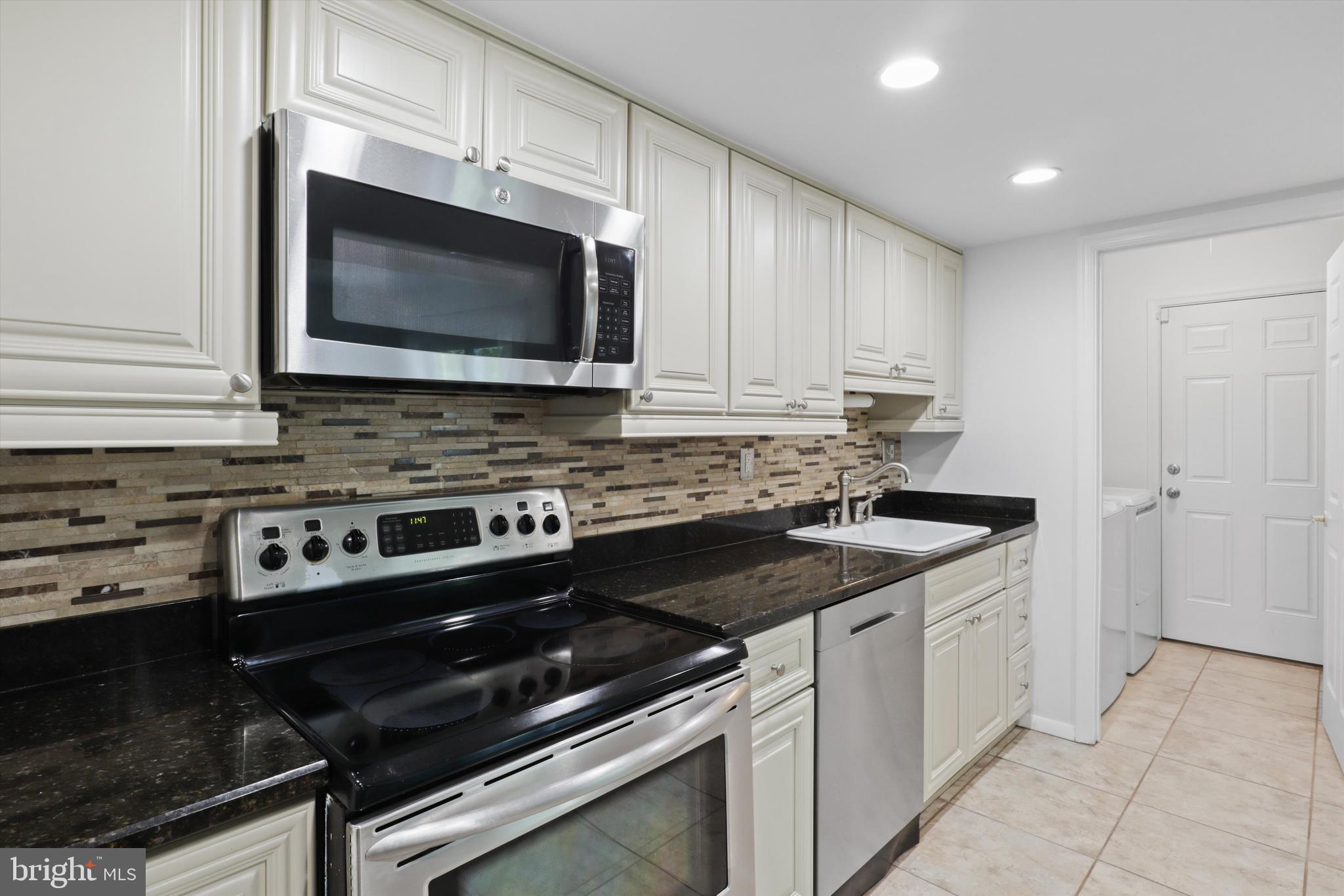 3634 MORNINGSIDE LANE