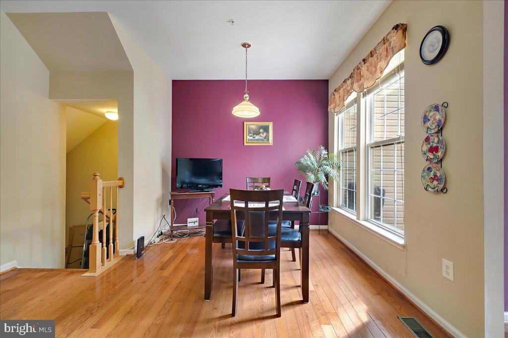 7416 SERENADE CIRCLE