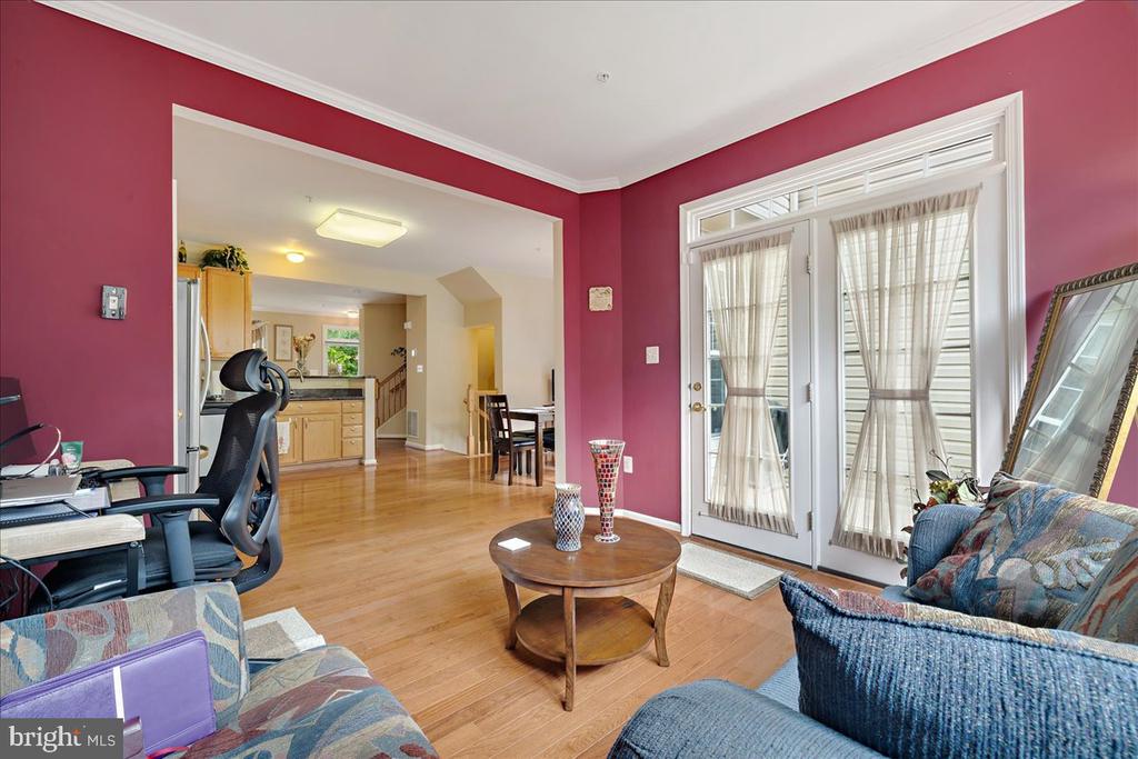 7416 SERENADE CIRCLE