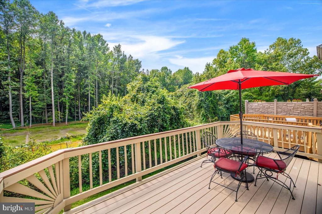 7416 SERENADE CIRCLE
