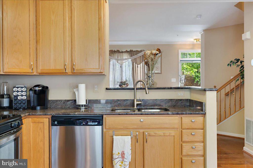 7416 SERENADE CIRCLE