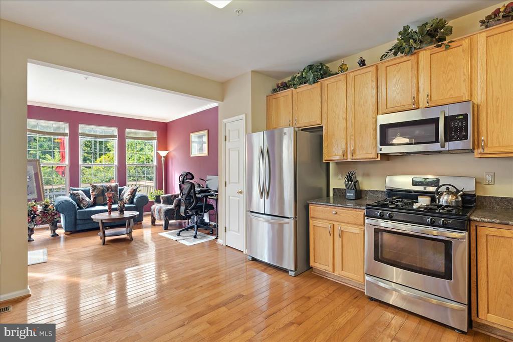 7416 SERENADE CIRCLE