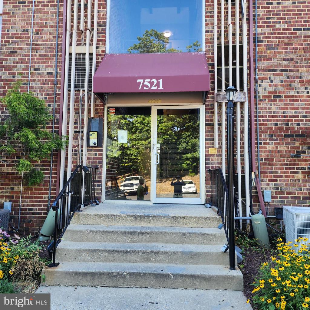 7521 RIVERDALE ROAD Unit: 1968