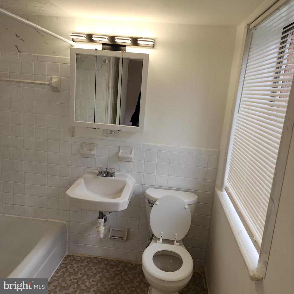 7521 RIVERDALE ROAD Unit: 1968