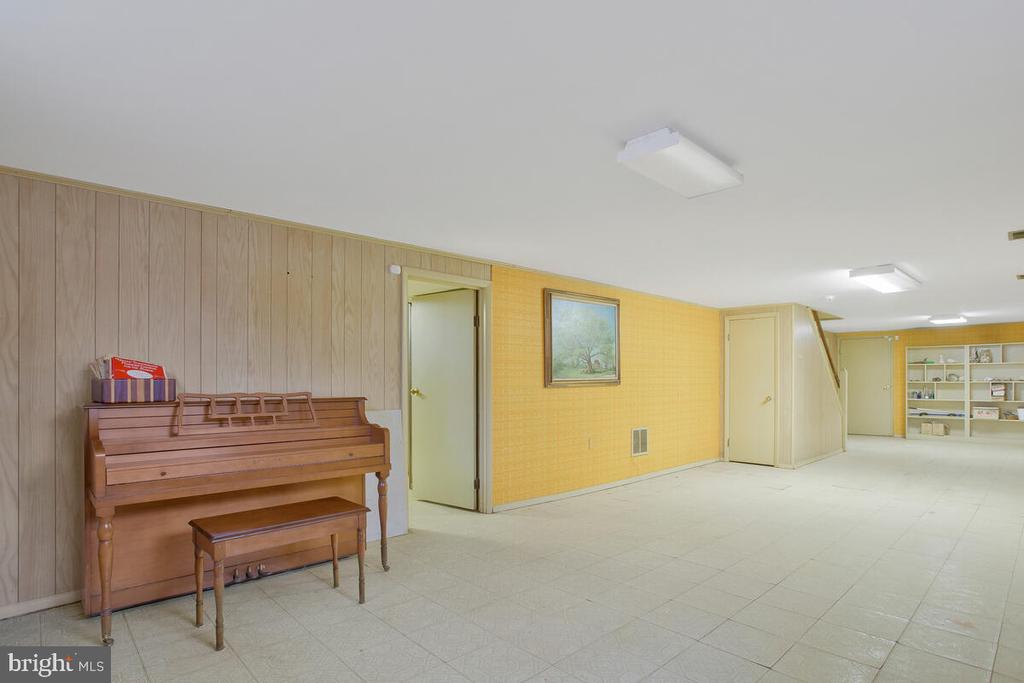 11214 EMACK ROAD