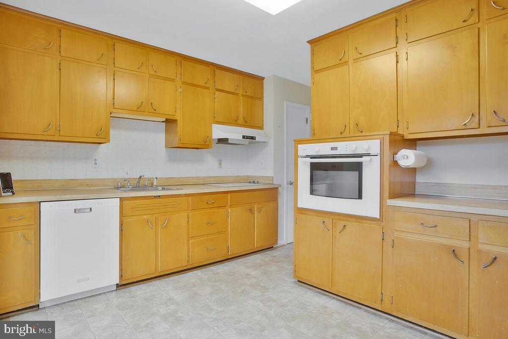 11214 EMACK ROAD