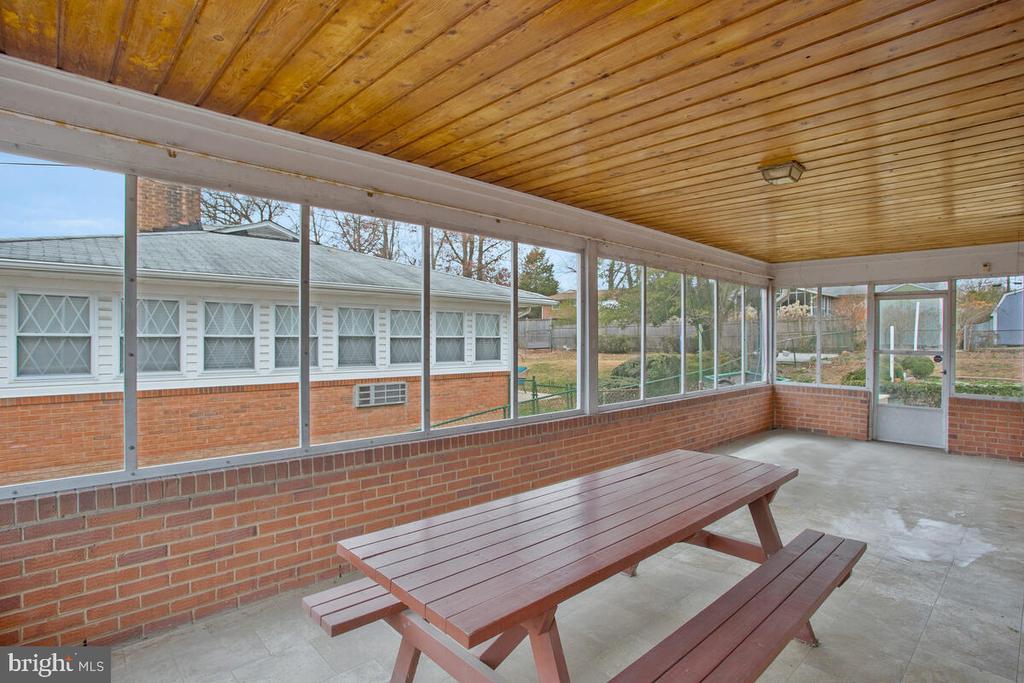 11214 EMACK ROAD