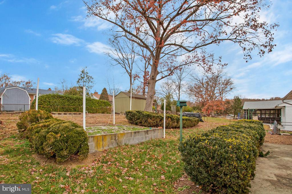 11214 EMACK ROAD