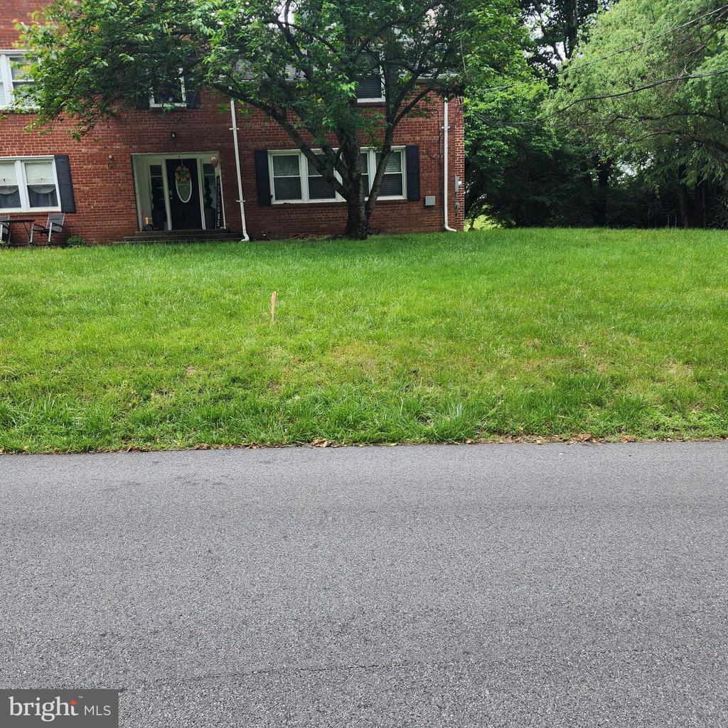 1019 BROADVIEW ROAD