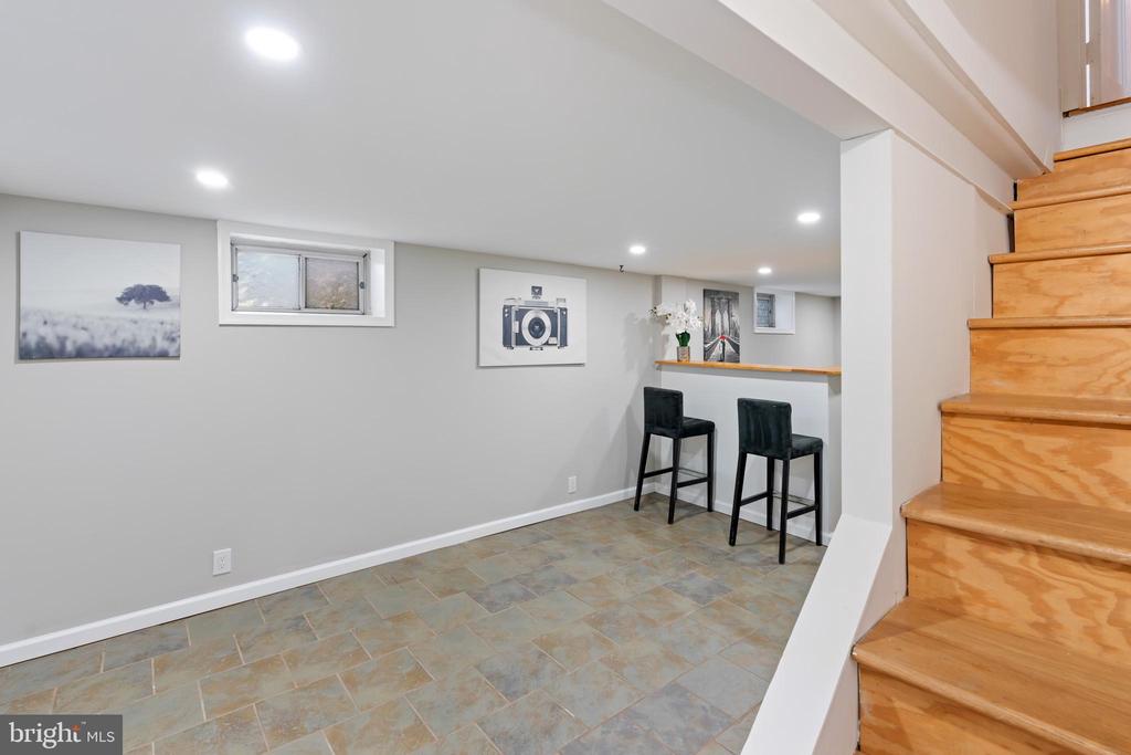 5807 SEMINOLE STREET