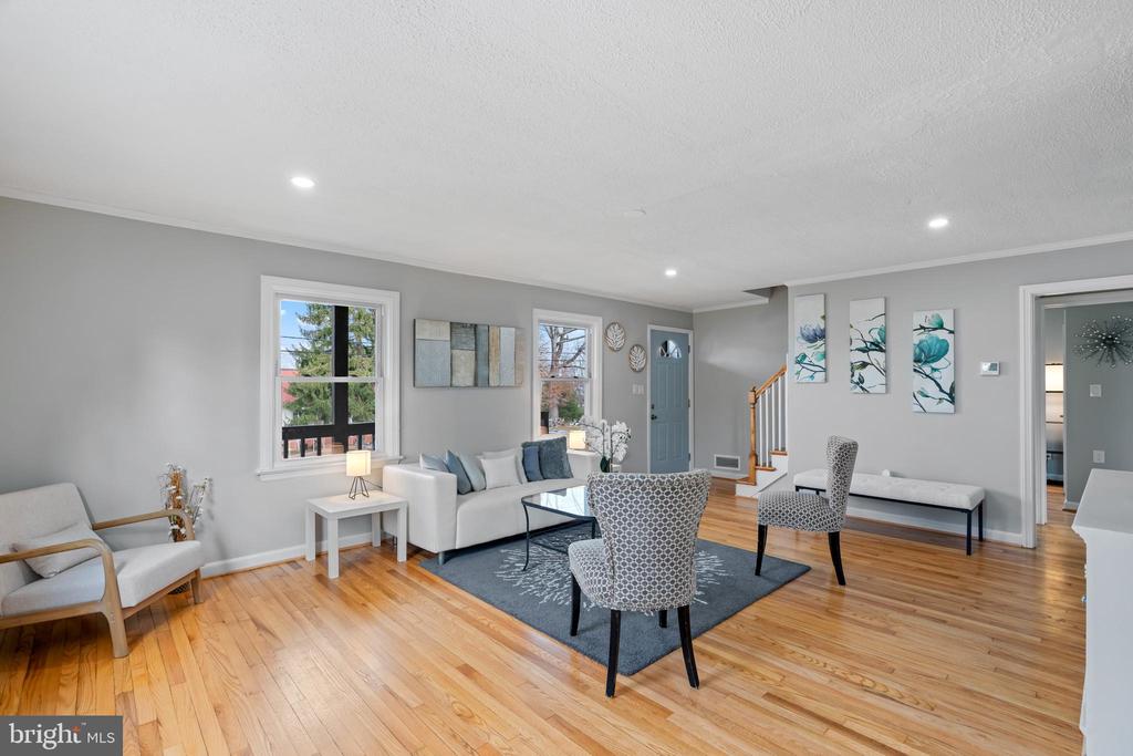5807 SEMINOLE STREET