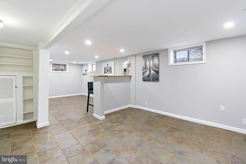 5807 SEMINOLE STREET
