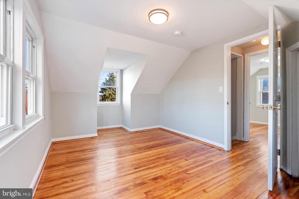 5807 SEMINOLE STREET